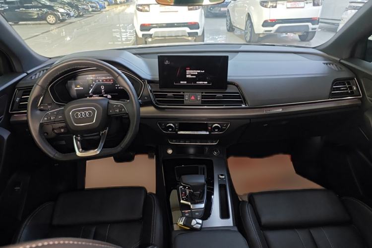 Used Audi Q5L 2023 40T Luxury Dynamic Model
