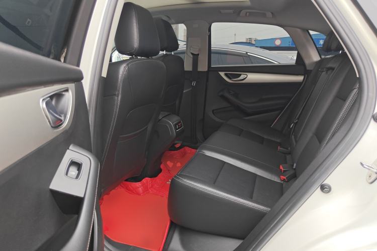 Used Zotye SR7 2016 1.5T Manual Cube Heart Edition China IV Standard