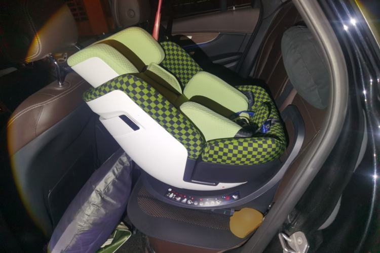 Used Mercedes-Benz GLC 2020 GLC 300 L 4MATIC Luxury Model Left Rear Seat