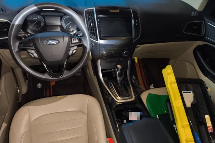 Used Ford Edge 2016 EcoBoost 245 Two-Wheel-Drive Titanium 5-Seater
