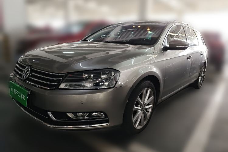 Used Volkswagen Magotan 2015 Travel Edition 2.0 TSI Comfort Version