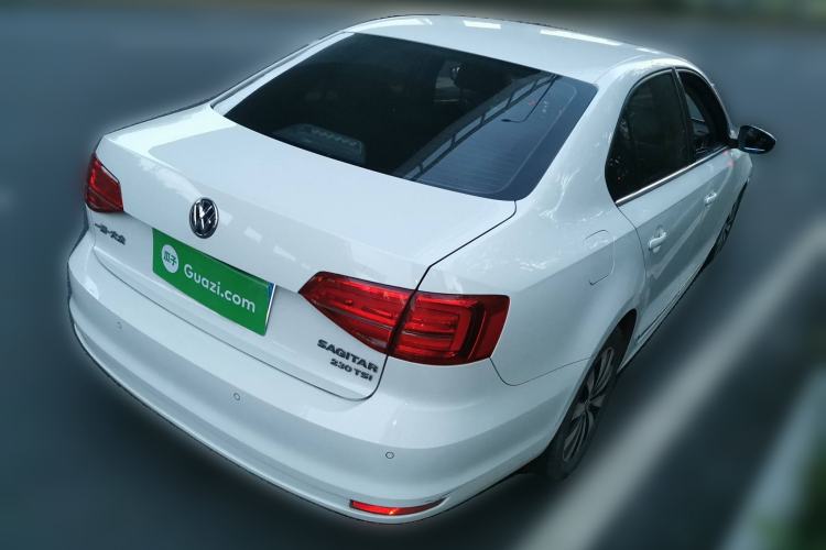 Used Volkswagen Sagitar 2017 230TSI Automatic Comfort Version