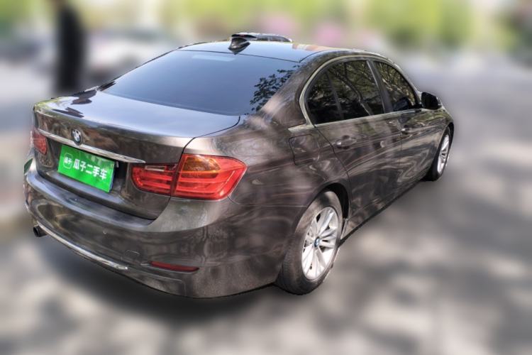 Used BMW 3 Series 2015 316Li Fashion Model Rear Right 45 Deg