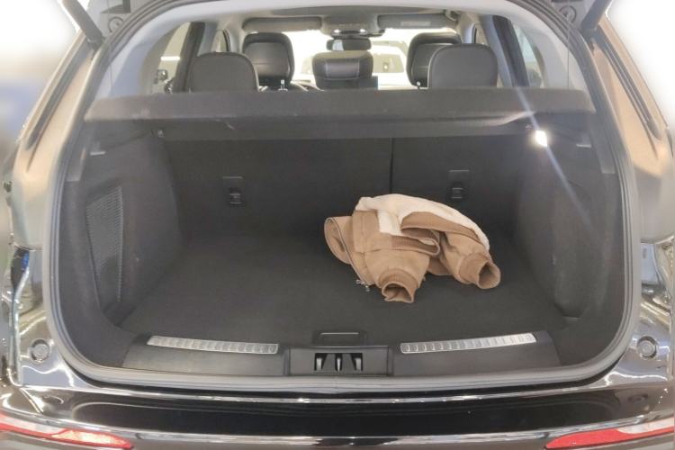 Used Lincoln Corsair 2022 2.0T Two-Wheel Drive Deluxe Edition Trunk