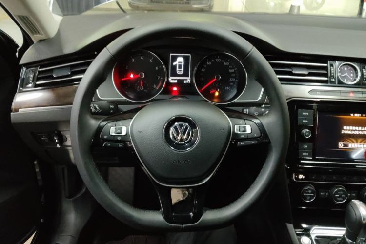 Used Volkswagen Magotan 2019 330TSI DSG Luxury Model China V Standard