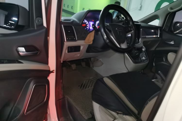 Used JAC Refine M4 2016 2.0L Manual Luxury Smart Version