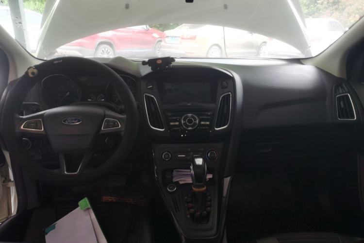 Used Ford Focus 2018 Hatchback Classic 1.6L Automatic Trendy SmartDrive Edition
