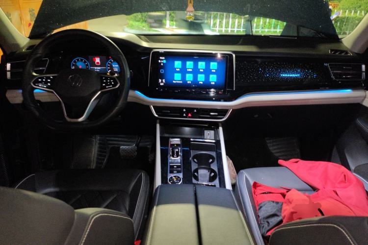 Used Volkswagen Teramont X 2023 380TSI Four-Wheel Drive Prestige Luxury Edition Center Console