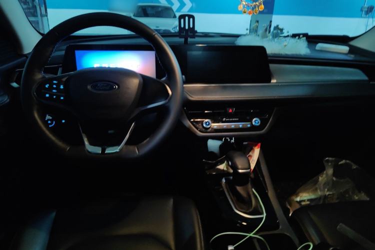 Used Ford Escort 2021 1.5L Automatic Diamond Edition
