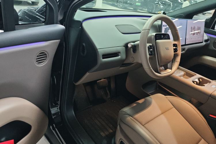 Used Li Auto i6 2025 Model Two-Wheel-Drive Standard Type Driver Seat