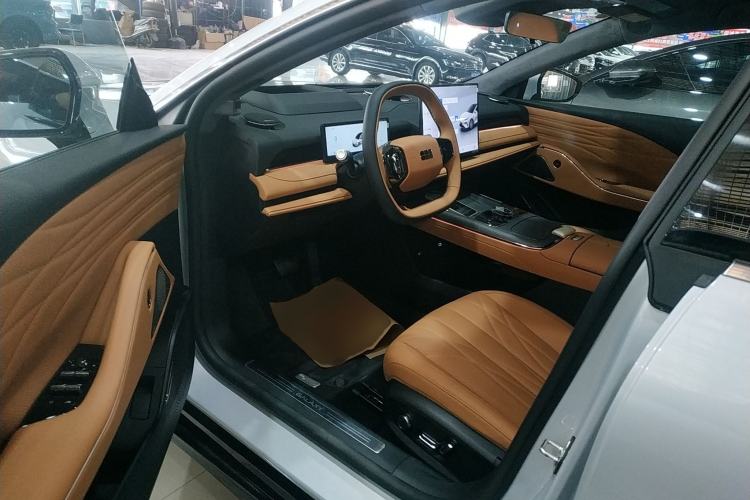 Used Geely Galaxy 8 2025 130km EM-i Flagship Edition
