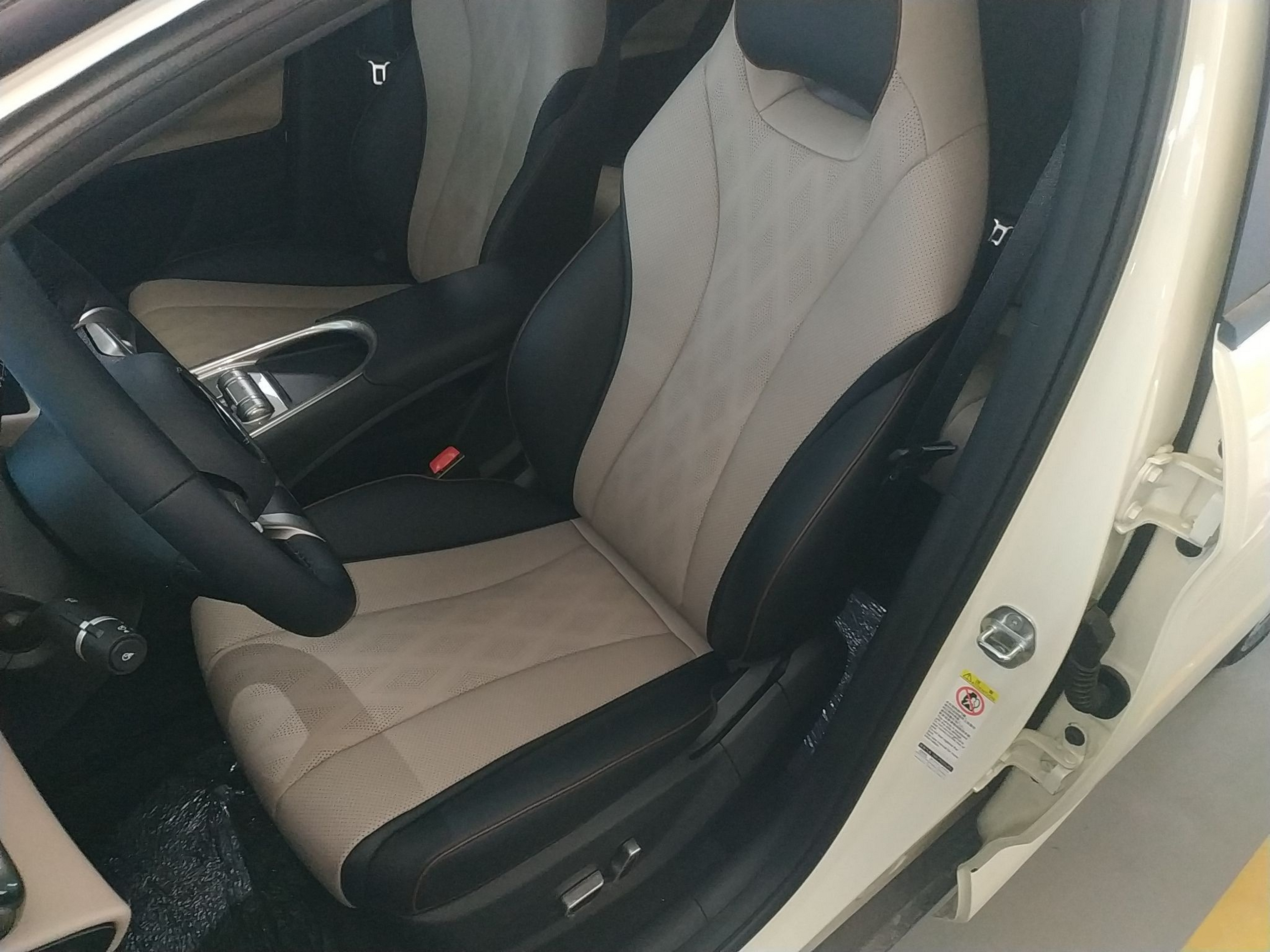 Avant de la voiture