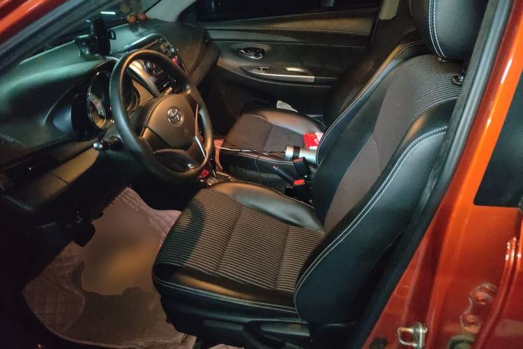 Used Toyota YARiS L Zhi Xuan 2015 1.5G Automatic Orange Limited Edition
