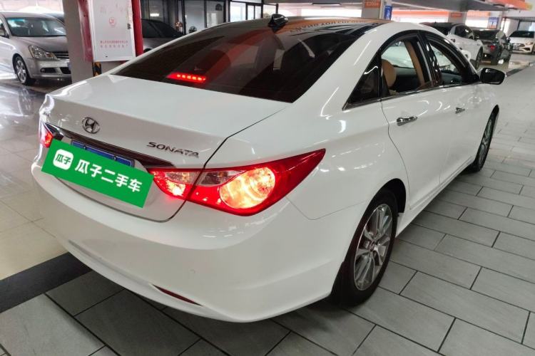 Used Hyundai Sonata 2013 2.0L Automatic Luxury Edition Rear Right 45 Deg