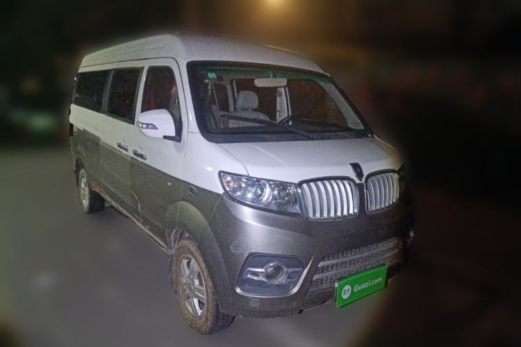 Used Jinbei New Hiace X30L 2016 1.5L Wealth Edition Van DLCG14 Front Right 45 Deg