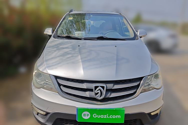 Used Baojun 730 2015 1.8L Manual Luxury Navigation ESP Version 7-seater