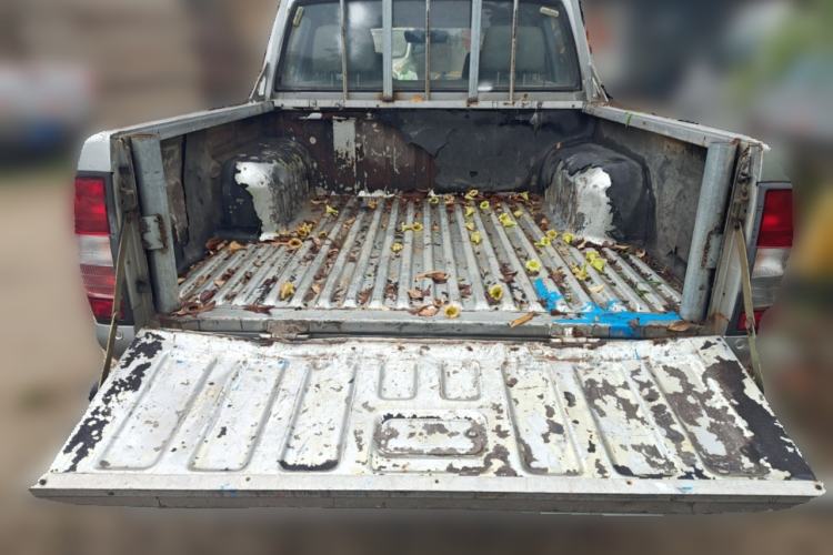 Used Dongfeng Ruichi 2013 3.2T Xingye Edition Diesel Two-Wheel Drive Standard Type CYQD80-E4