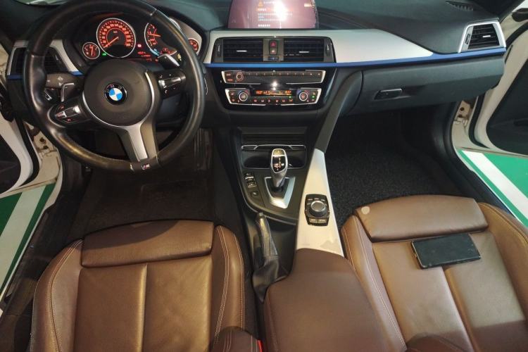 Used BMW 3 Series 2019 320i M Sport Package
