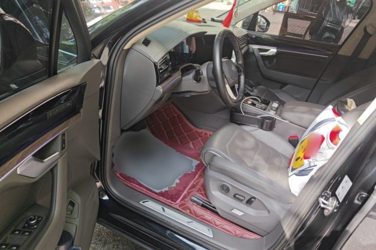 Used Volkswagen Touareg 2021 3.0 TSI Luxury Edition Black Diamond Sport Package Driver Seat