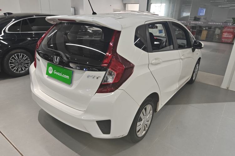 Used Honda Fit 2016 1.5L LX CVT Comfort Model Rear Right 45 Deg