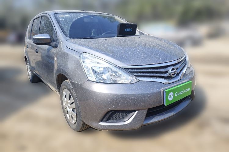 Used Nissan Livina 2015 1.6XE Manual Comfort Edition Front Right 45 Deg