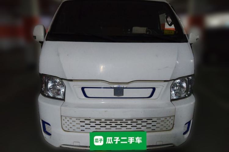 Used Farizon Xingxiang E6 2020 Van Model Low Roof 1365kg Payload Capacity Equipped with High-Capacity CATL Battery
