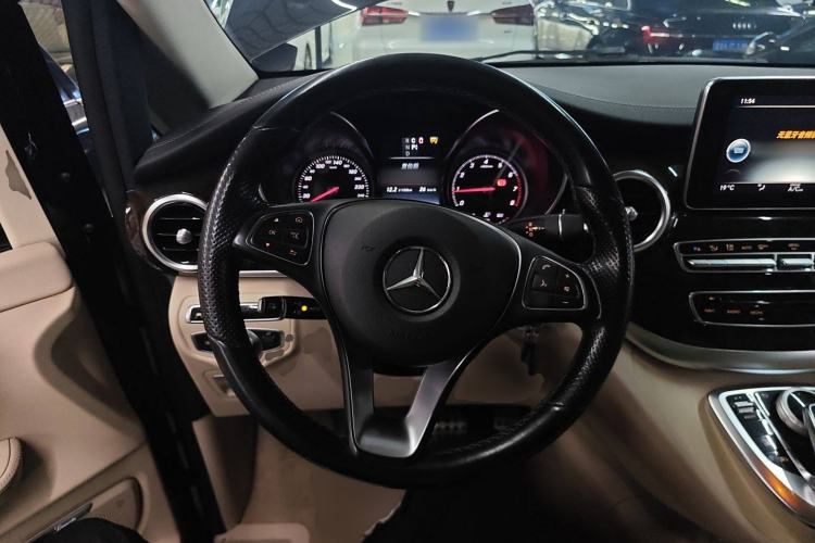 Used Mercedes-Benz V-Class 2016 V 260 Prestige Edition
