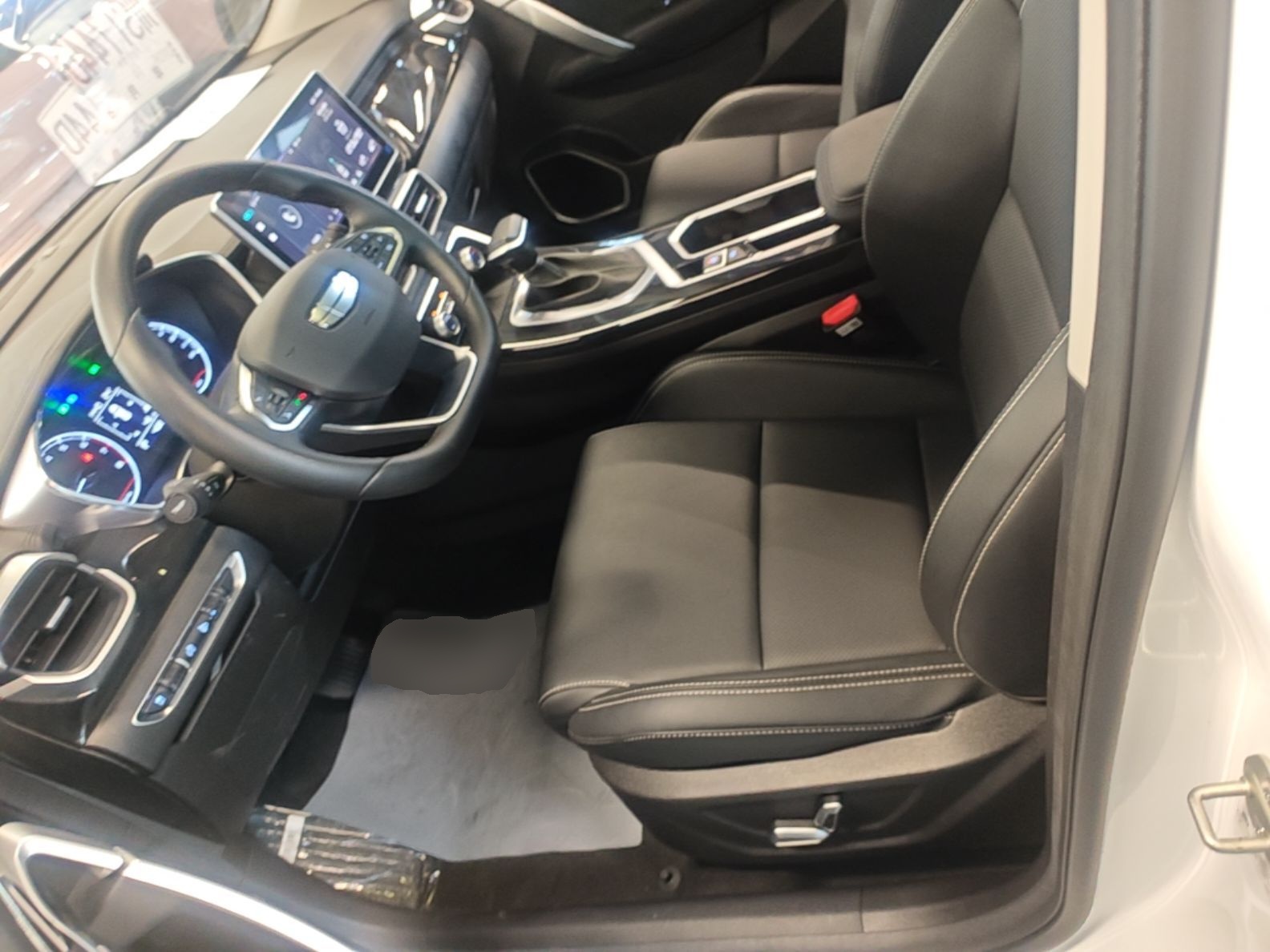 Geely Auto Coolray 2025 Model 1.5L CVT Superpower Edition MAX — снимка 17