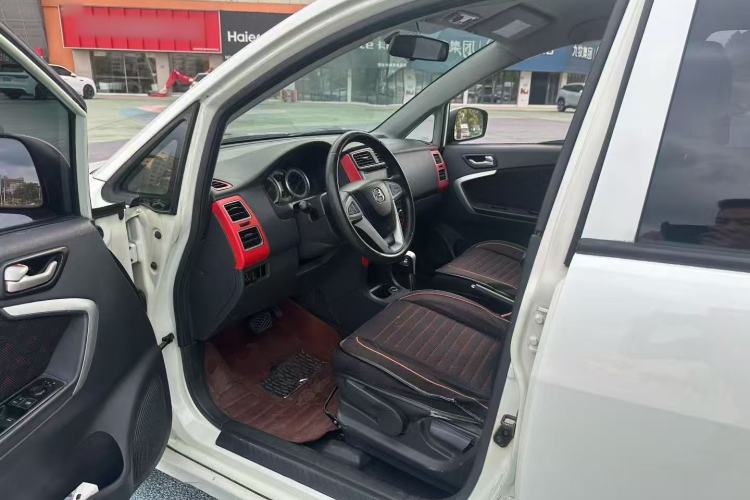 Used Suzuki Liana A6 2014 Hatchback 1.5L Automatic Ideal Model Driver Seat