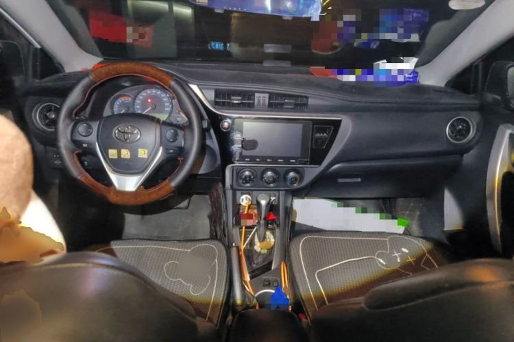 Used Toyota Levin 2017 Revised 185T CVT Elite Edition China V Standard Center Console