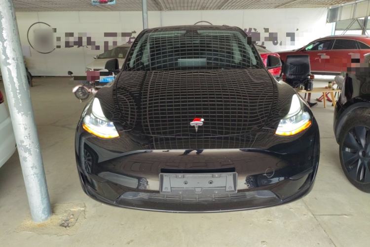 Used Tesla Model Y 2023 Rear-Wheel-Drive Version Front