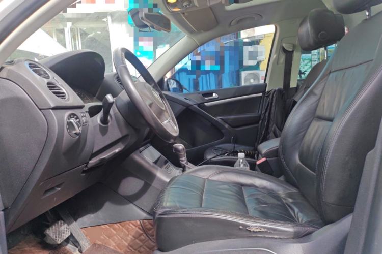 Used Volkswagen Tiguan 2012 2.0 TDI Comfort Edition Left Front Seat