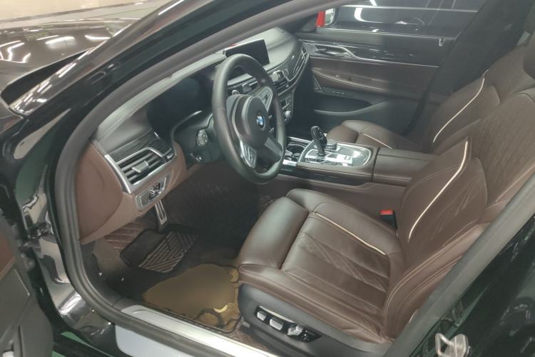 Used BMW 7 Series 2021 730Li M Sport Package Driver Seat