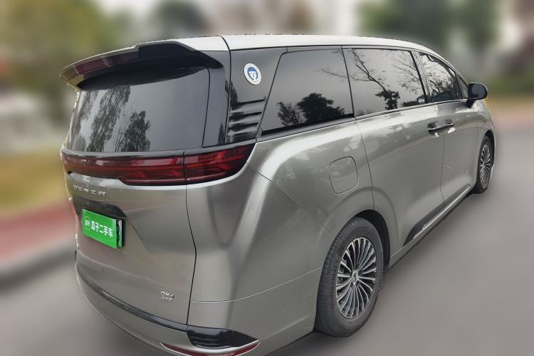 Used Denza D9 2022 DM-i 970 Four-Wheel Drive Flagship Model
