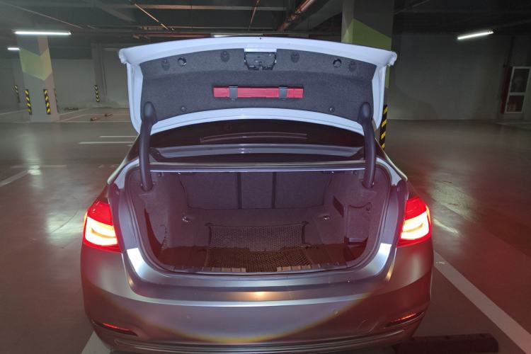 Used BMW 3 Series 2016 320i Fashion Model