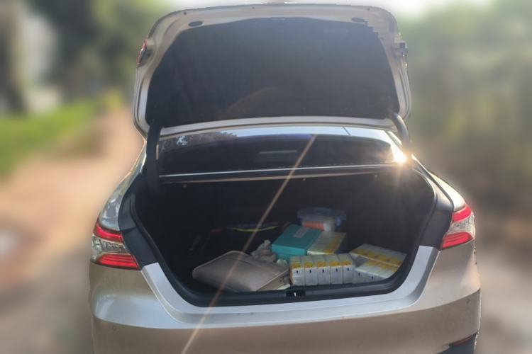 Used Toyota Camry 2018 2.5G Luxury Edition Trunk