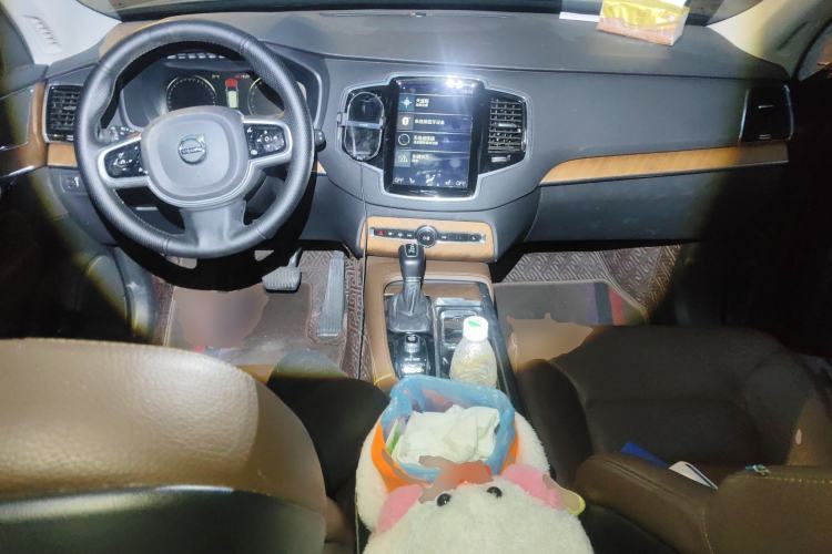 Used Volvo XC90 2019 T6 Zhiyi Edition 7-Seater China V Emission Standard