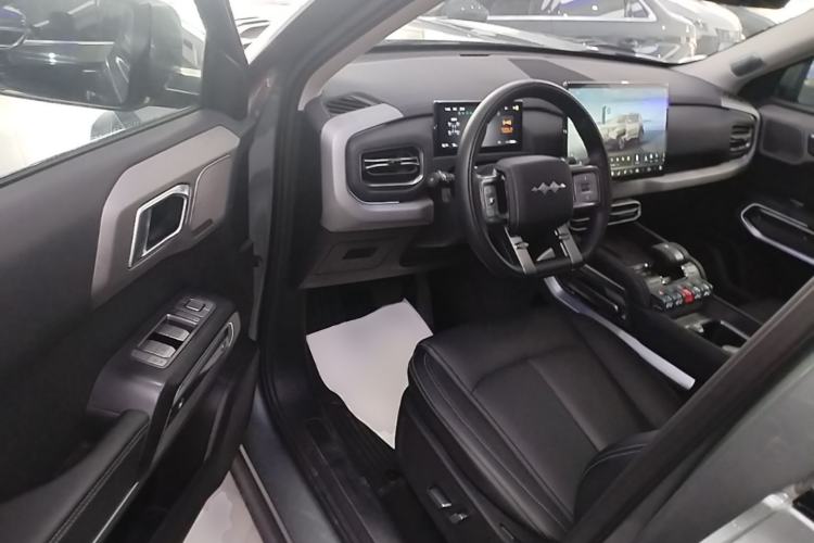 Used Formula Leopard Titanium 3 2025 501KM All-Wheel Drive Intelligent Driving Ultra Version Driver Seat