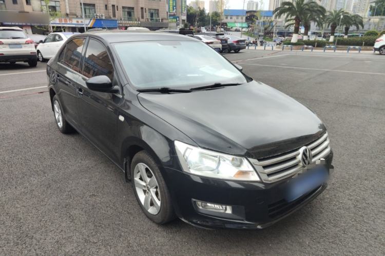 Used Volkswagen Santana 2015 1.6L Automatic Comfort Edition Front Right 45 Deg