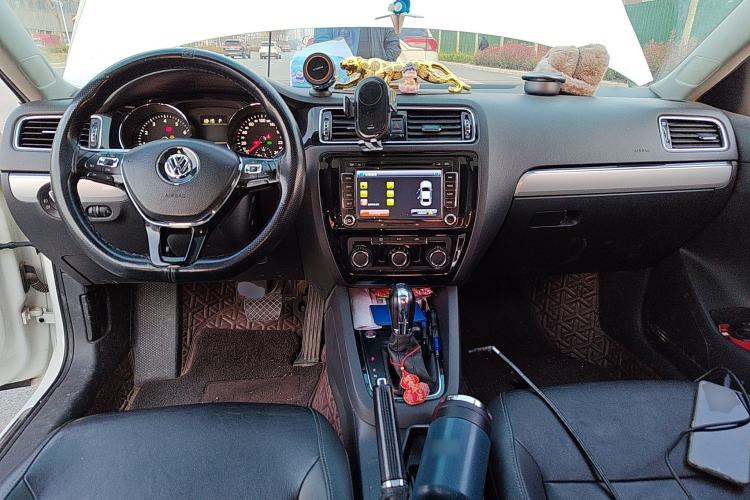 Used Volkswagen Sagitar 2017 230TSI Automatic Comfort Version