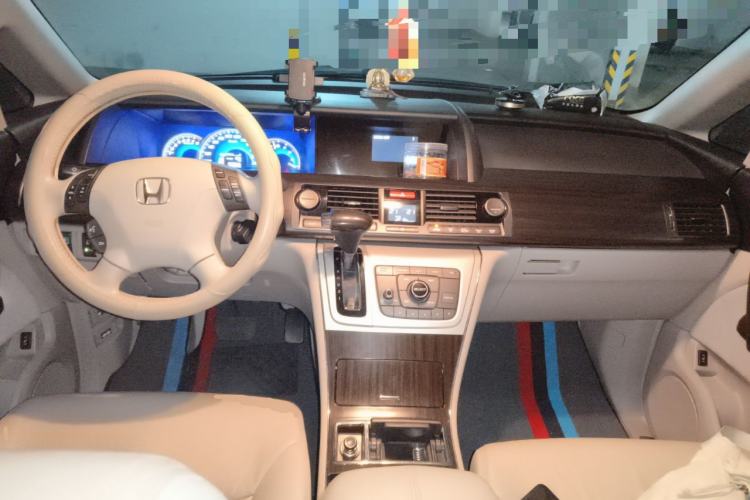 Used Honda Elysion 2012 2.4L VTi-S Prestige Edition Center Console