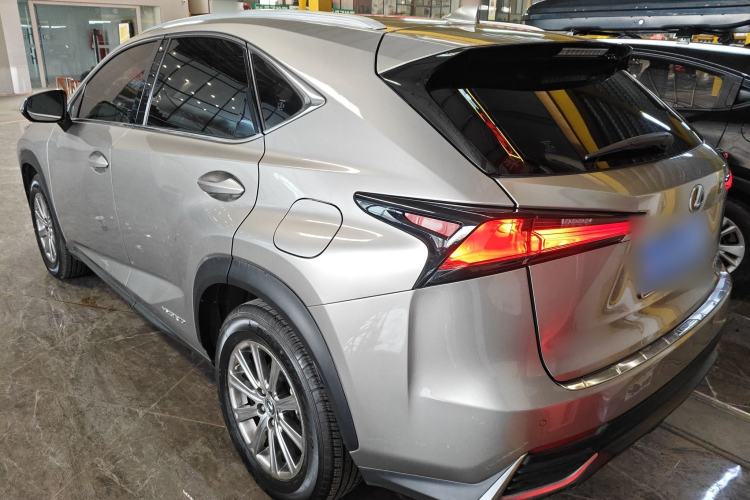 Used Lexus NX 2020 300h Front-Drive FENGSHANG Version China VI Standard
