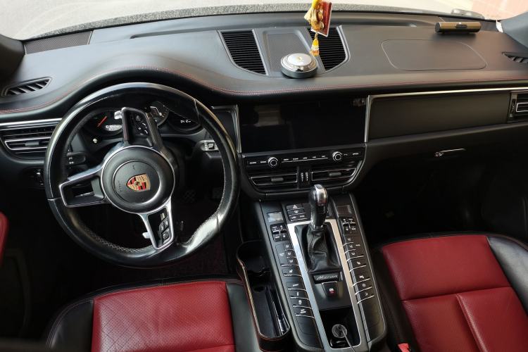 Used Porsche Macan 2018 Macan 2.0T