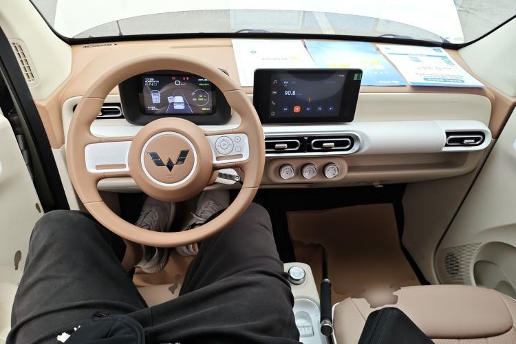 Used Wuling Hongguang MINIEV 2024 3rd Generation 215km Advanced Version