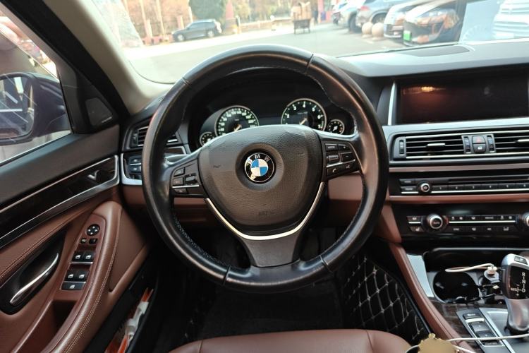Used BMW 5 Series 2017 528Li Leading Model Steering Wheel