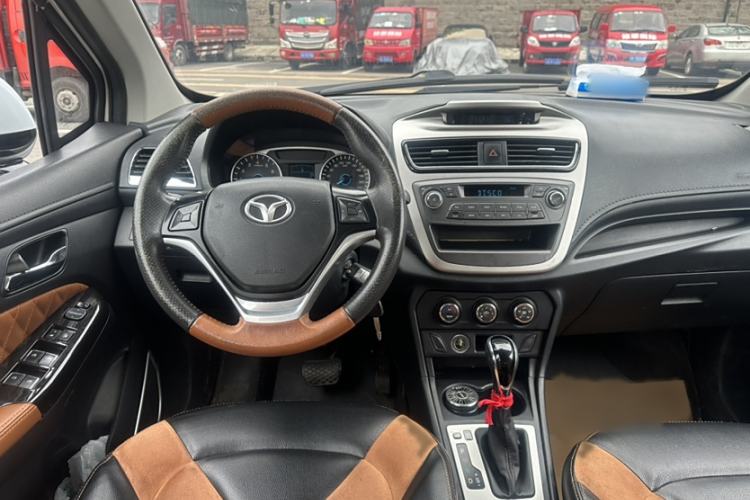 Used FAW Yingzhi G5 2016 1.5L CVT Elite Edition