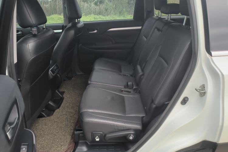 Used Toyota Highlander 2015 2.0T Four-Wheel Drive Luxury Edition 7-Seater