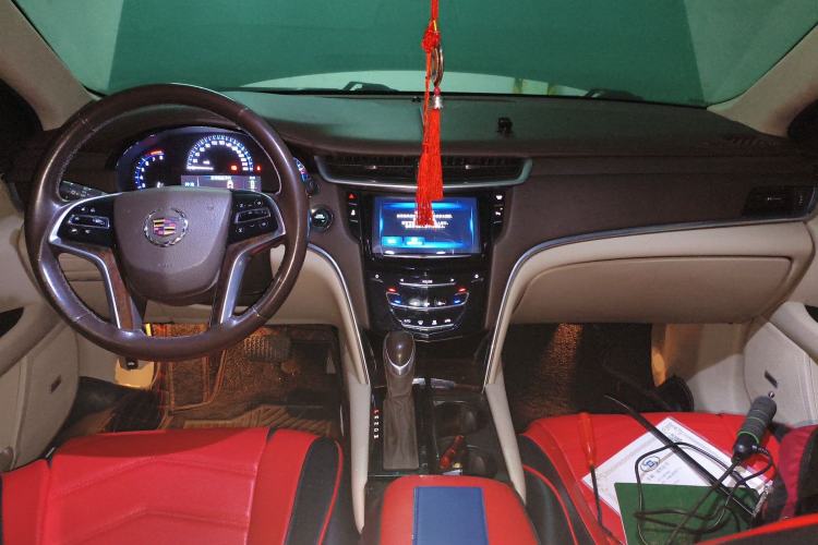 Used Cadillac XTS 2015 28T Comfort Model Center Console