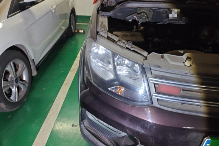 Used Dongfeng Fengon 370 2017 1.5L CVT Fashion Edition 7-Seater
