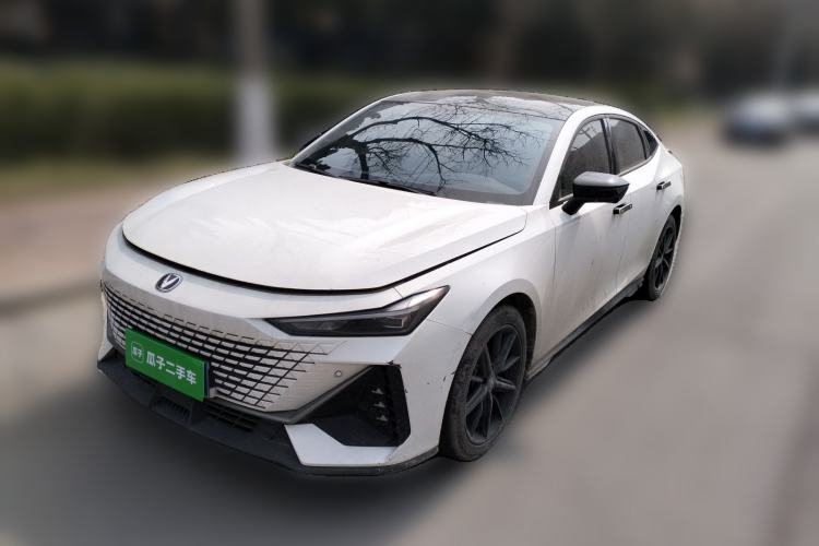 Used CHANGAN UNI-V 2023 1.5T Prestige Model